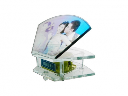 Fan-shaped Piano